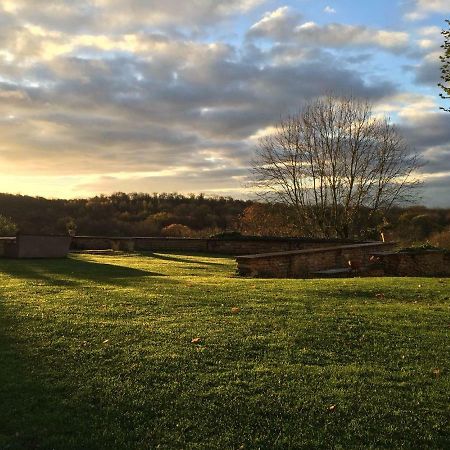 Les Hautes Sources - Esprit De France Ménilles Esterno foto